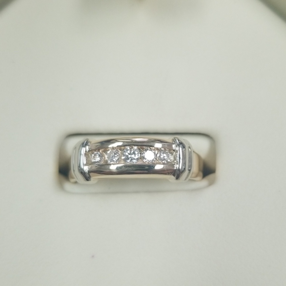 14k yellow gold diamond ring